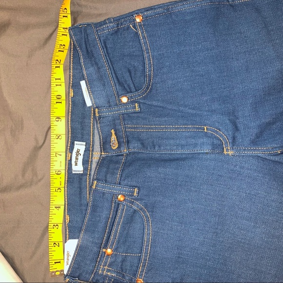 Wrangler EXAGGERATED BOOTCUT JEAN IN LOW DIP RINSE - Picture 10 of 11